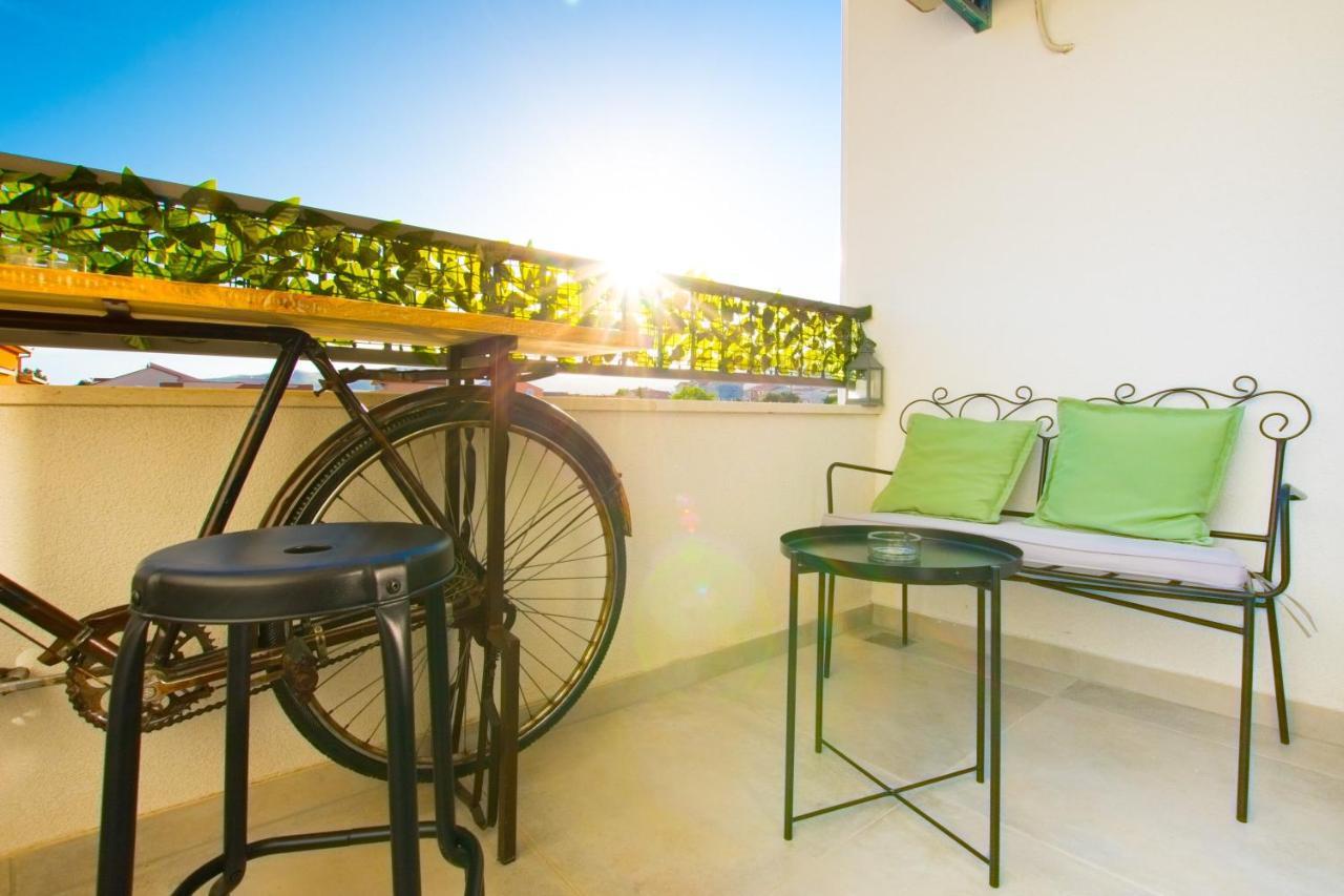 4 * Apartment Sunset Close To The Sea Kaštela 外观 照片