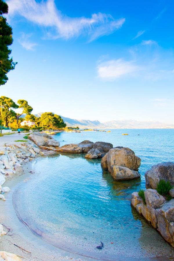 4 * Apartment Sunset Close To The Sea Kaštela 外观 照片