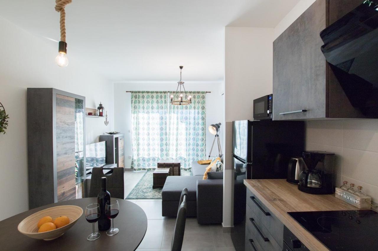 4 * Apartment Sunset Close To The Sea Kaštela 外观 照片